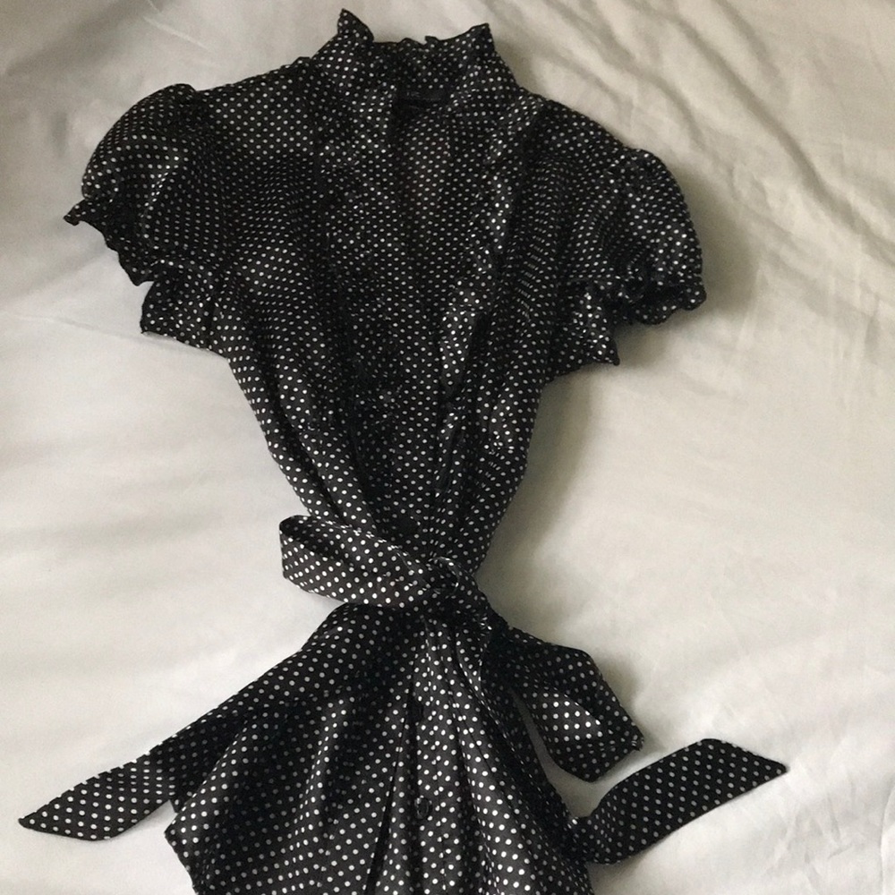 Polka dot cap sleeve blouse